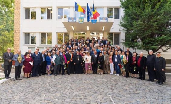 „Nunta de Aur 2026”: 64 de cupluri din Oltenița, sărbătorite pentru peste 50 de ani petrecuți împreună